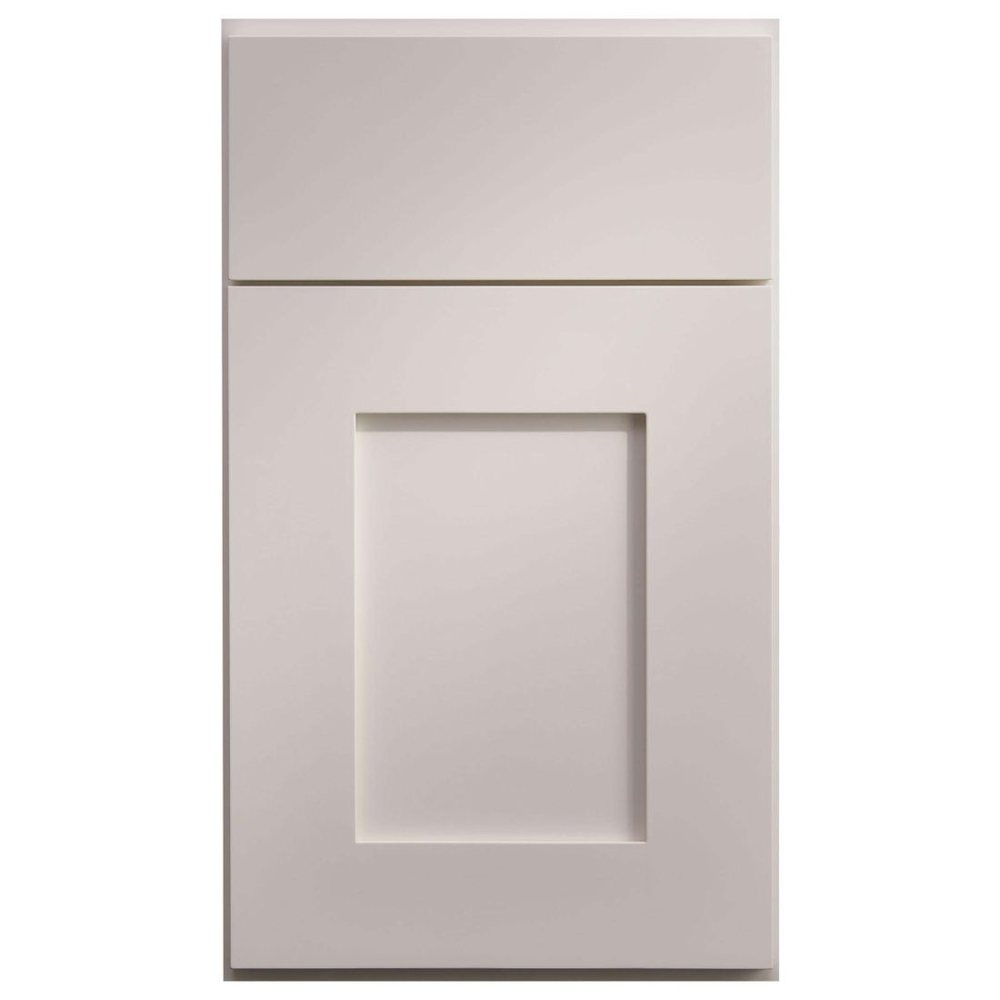 Crystal Gentry cabinet door in Frosty White on PGM