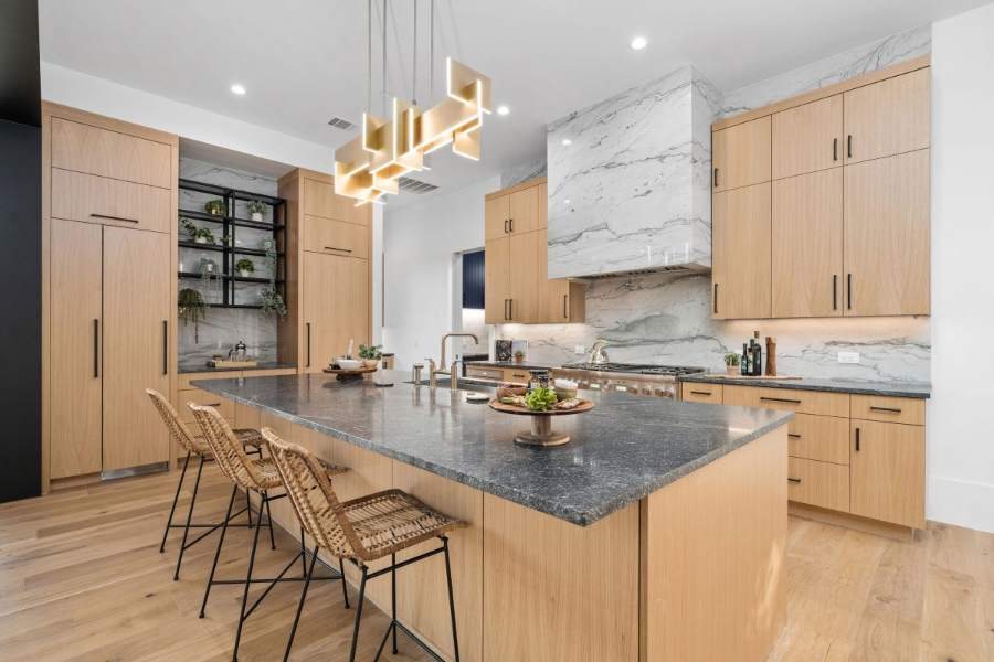 Crystal Springfield door in natural rift-cut white oak — Crystal Cabinets photo
