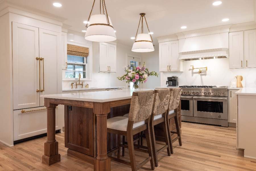Natural walnut island, Aspen door — Shiloh photo