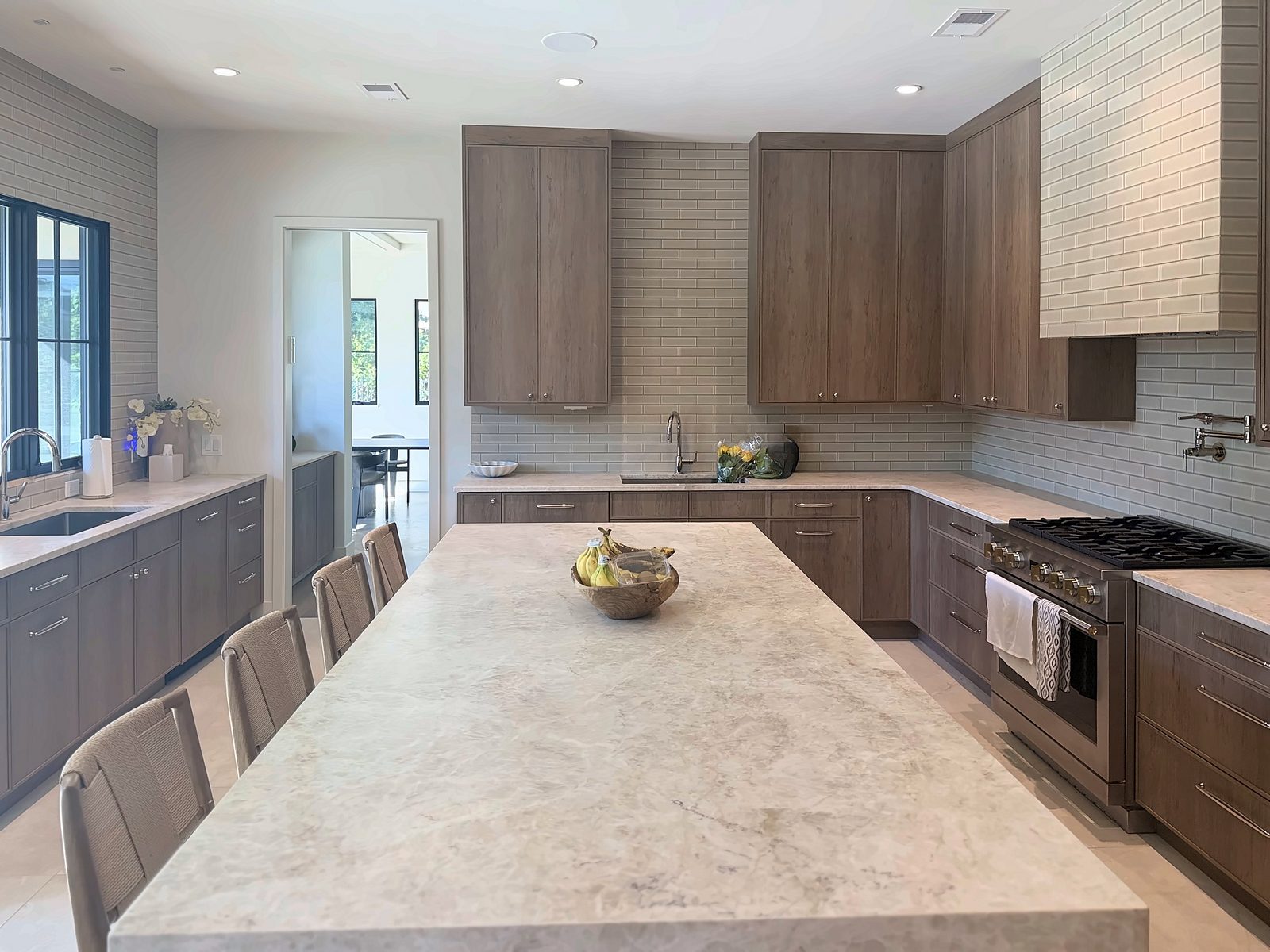 Island looking toward the pro-style range and the flat-panel hood