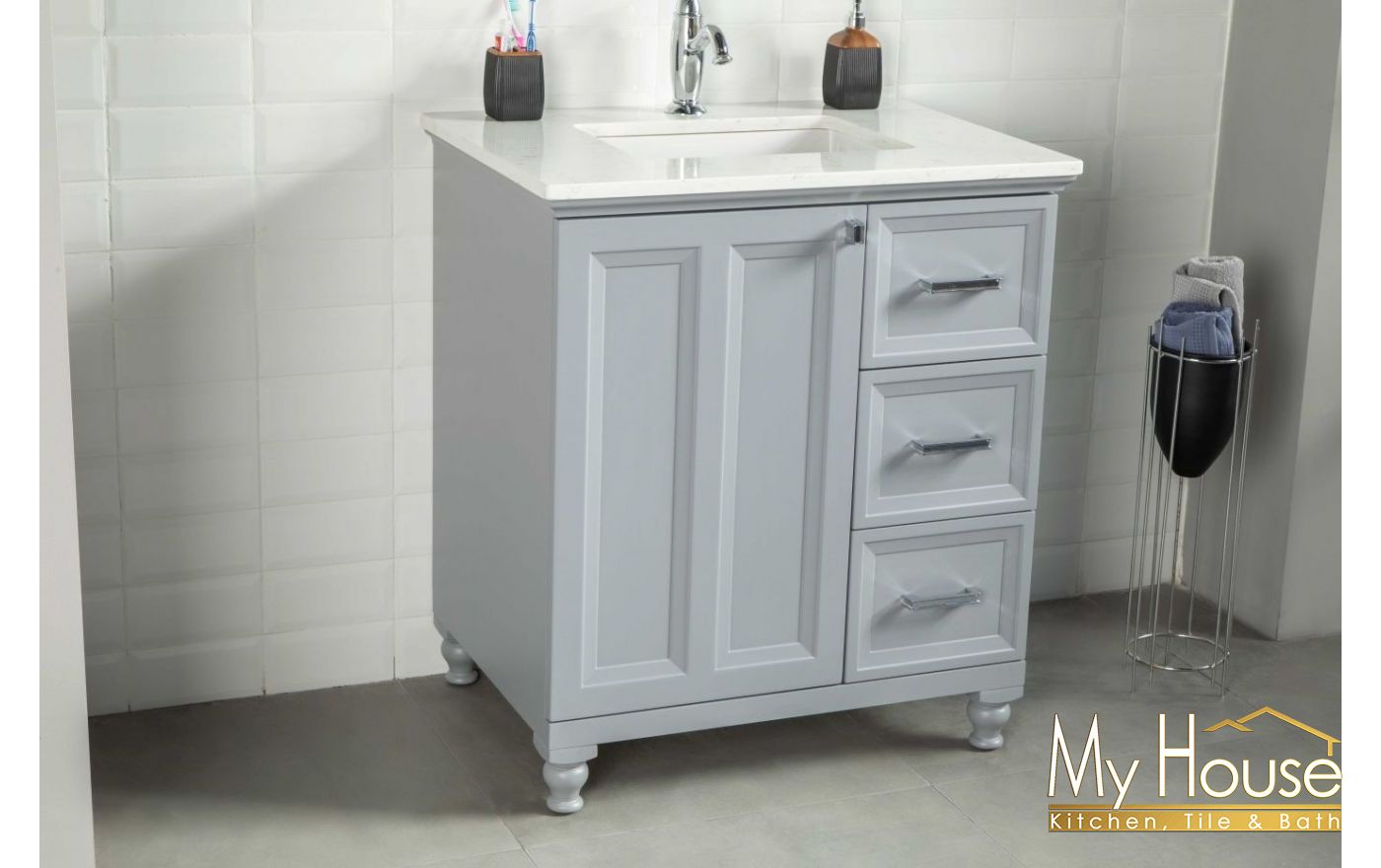 Otto Home Goods Vanities Isabel 30" Gray