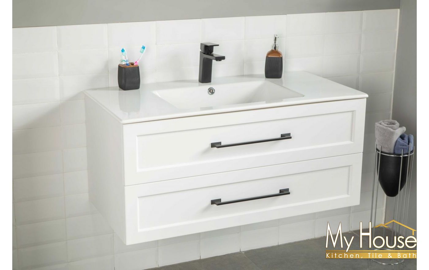 Otto Home Goods Vanities Nova 36" White