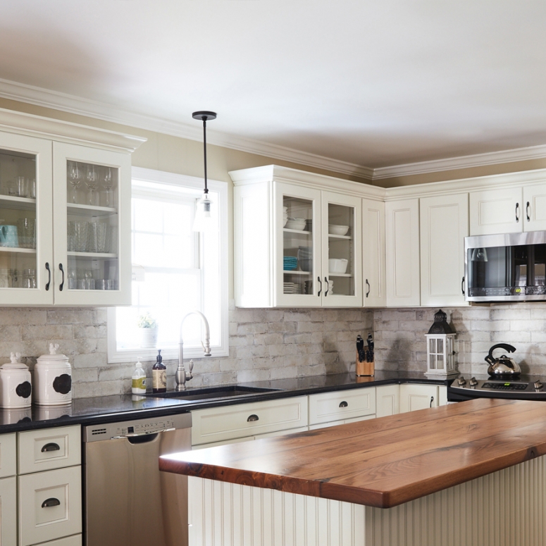 Color Off White & Antique White by